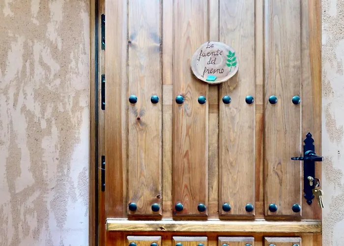 La Fuente Del Fresno בית נופש Caballar